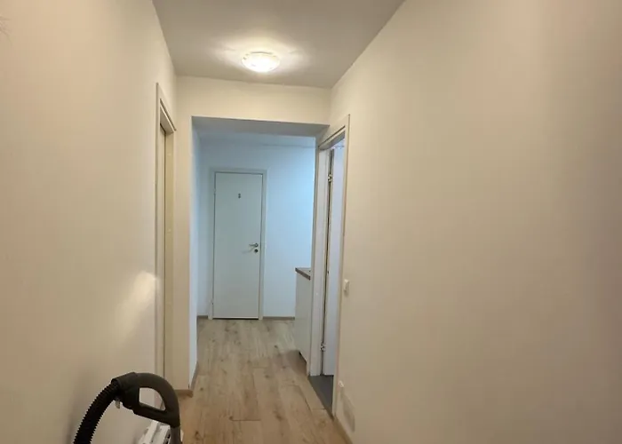 Private In The Heart Of تالين